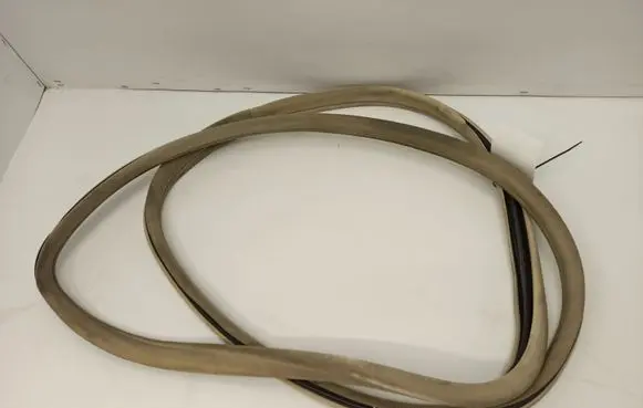 Mercedes-Benz E W211 Front door rubber seal
