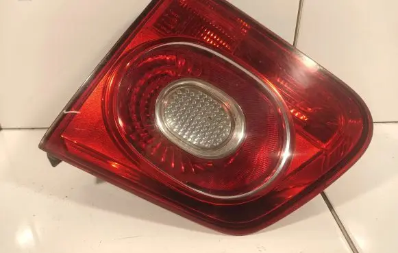 Volkswagen Tiguan Tailgate rear/tail lights 5N0945094C 173756 009692040261