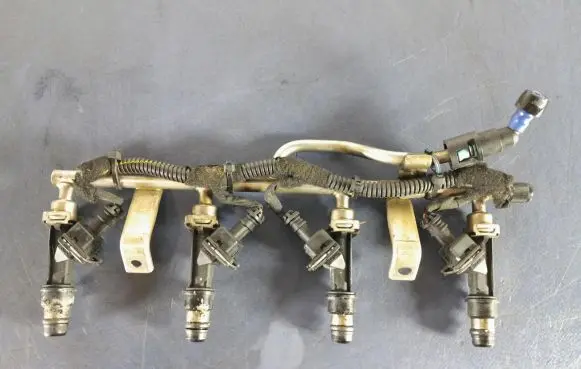Fuel main line pipe