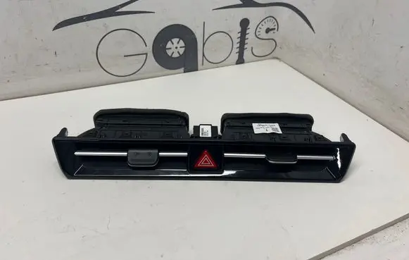 KIA Niro Dash center air vent grill 97410AT000 93790AT000