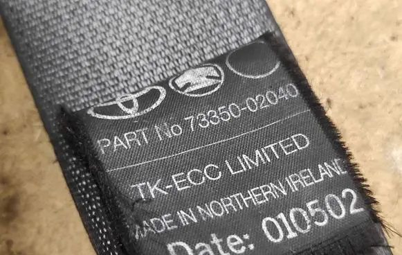 Toyota Corolla E120 E130 Middle seatbelt (rear) 7335002040 010502 040860