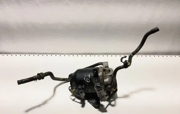 Honda FR-V Fuel filter housing 