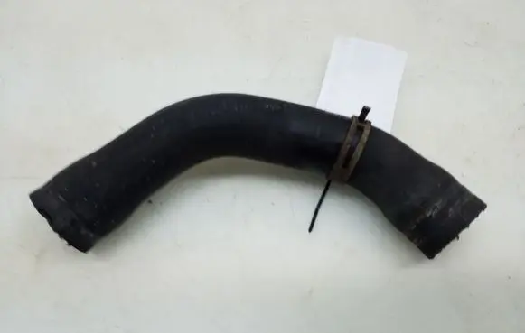 Mercedes-Benz Vito Viano W639 Engine coolant pipe/hose A6395013882