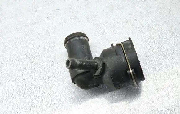 Volkswagen Golf VI Engine coolant pipe/hose