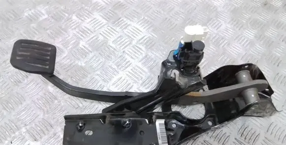 Volvo V70 Brake pedal 31202466