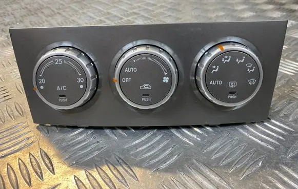 Subaru Forester SG Climate control unit 72311SA160 5037225170 68830