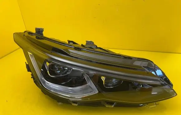 Volkswagen Golf VIII Headlight/headlamp 5H1941060R