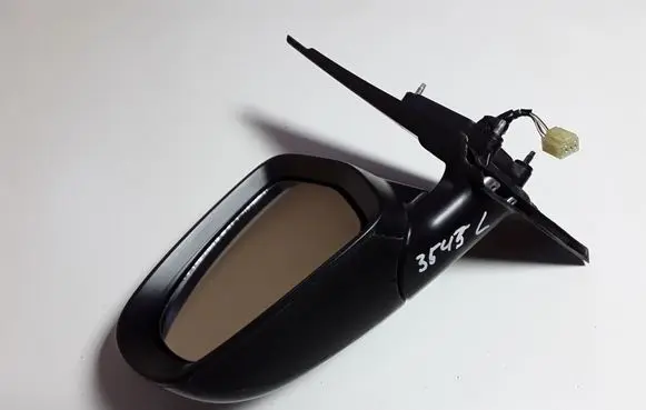 Suzuki Vitara (LY) Front door electric wing mirror 8470254PA0