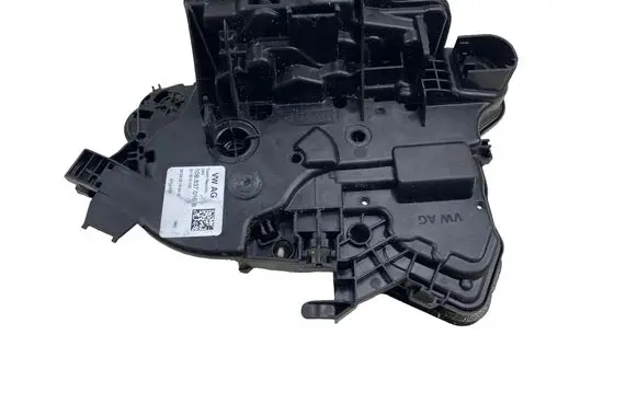 Volkswagen T-Cross Front door lock 10B837016B