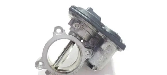 BMW 1 E82 E88 Throttle valve 7810752