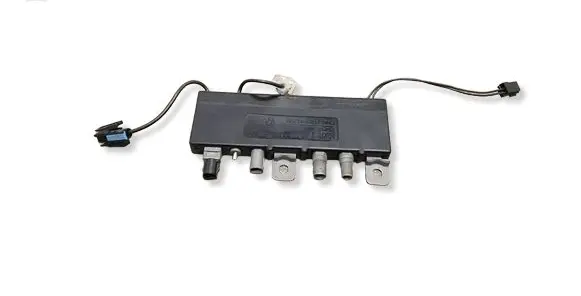 BMW 5 E39 Antenna control unit 65258352774