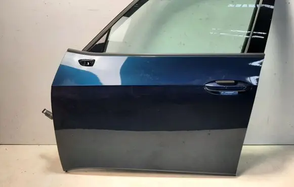 Cupra Born Front door