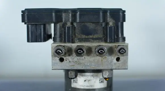 Alfa Romeo Spider 2000 ABS Pump 0265956137