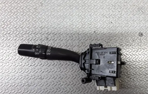 Toyota Avensis T250 Indicator stalk 173795 8414005110