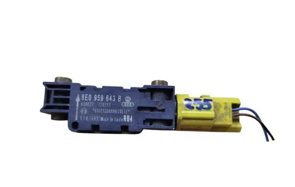 Audi A4 S4 B7 8E 8H Airbag deployment crash/impact sensor 8E0959643B