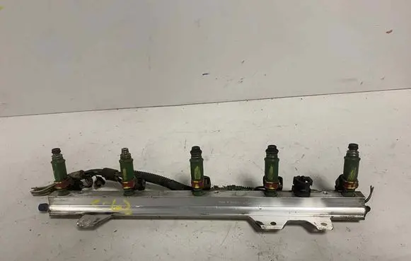 Fuel main line pipe