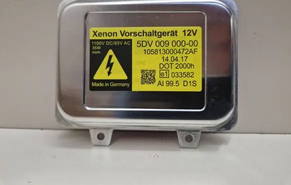 BMW 5 E60 E61 Headlight ballast module Xenon 5DV00900000 105813000472AF
