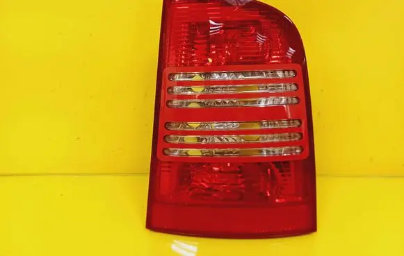 Skoda Octavia Mk1 (1U) Rear/tail lights 1U9945096B 1U9945112B