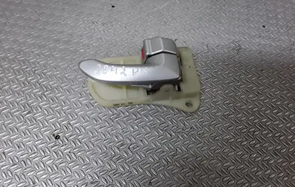 Hyundai Grandeur Rear door interior handle