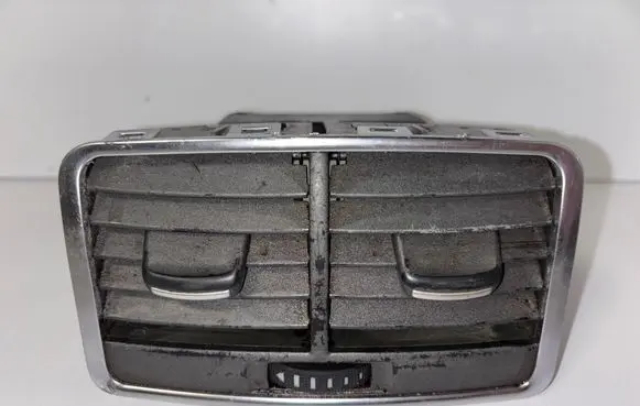 Audi A6 S6 C6 4F Rear air vent grill 4F0819203B