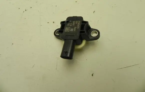 Fiat 500X Airbag deployment crash/impact sensor 51943478 X877