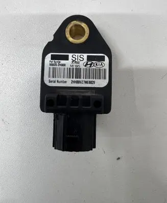 Hyundai i30 Airbag deployment crash/impact sensor 959202H000 2HHBBQZ7ME8829