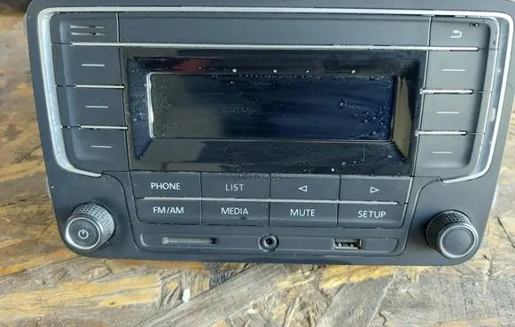 Volkswagen Transporter - Caravelle T6 Radio/CD/DVD/GPS head unit 7F0035153