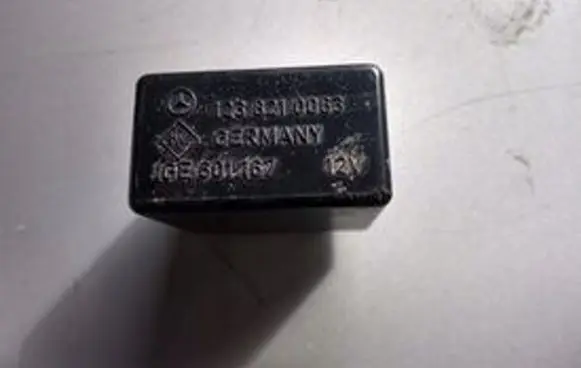 Mercedes-Benz E W123 Other relay 1238210063