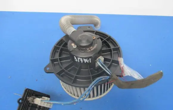 Mazda 323 Heater fan/blower