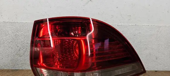 Volkswagen Golf VI Rear/tail lights 1K9945096E 1K9945096F
