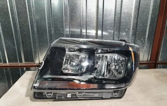 Volkswagen Crafter Headlight/headlamp