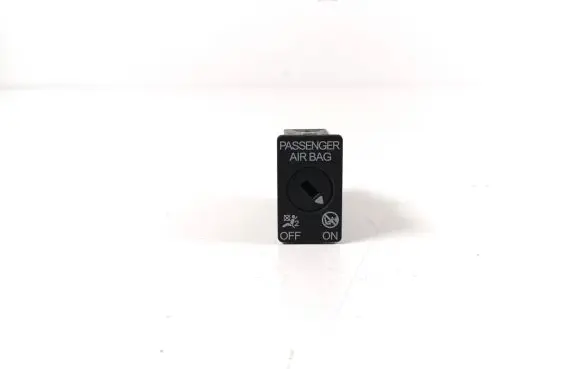 Passenger airbag on/off switch