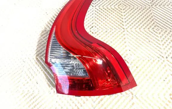 Volvo XC60 Rear/tail lights 31323035