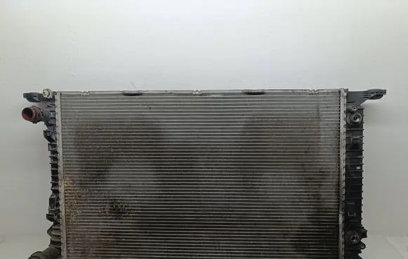 Audi A4 S4 B8 8K Coolant radiator 8K0121251AK VPCTBH8005NC