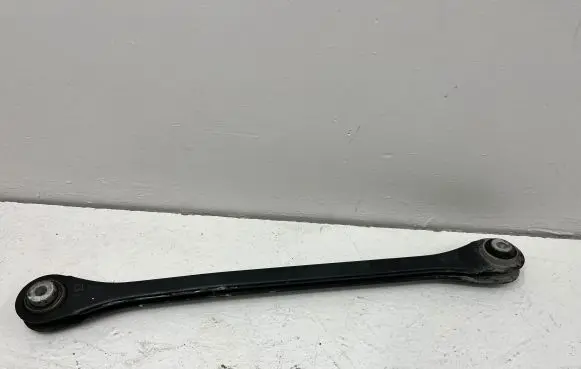 BMW 2 F46 Rear control arm 6851569