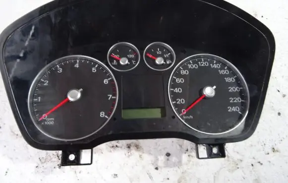 Ford Focus C-MAX Speedometer (instrument cluster) 3M5T10849 0131D867 3841D867