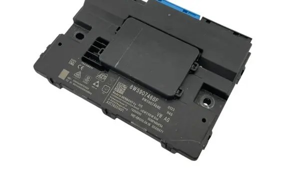 Audi A4 S4 B9 Gateway control module 8W5907468F 8W5907468E