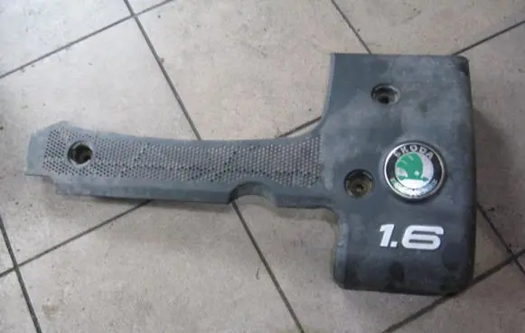 Skoda Octavia Mk1 (1U) Engine cover (trim) 032103935A