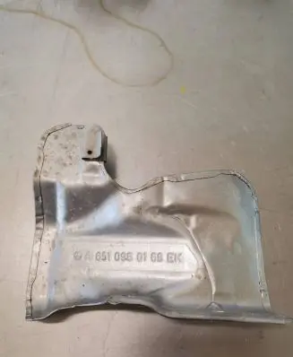 Mercedes-Benz GLC C253 Heat shield in engine bay A6510960168