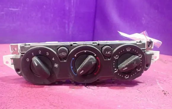 Ford Focus C-MAX Interior fan control switch 7M5T19980AA