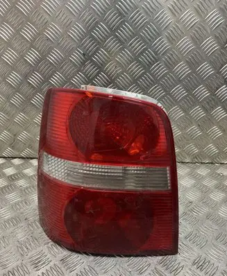 Volkswagen Touran I Rear/tail lights