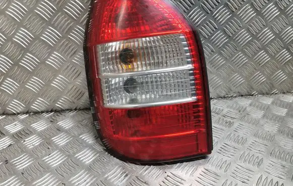 Opel Zafira A Rear/tail lights 62280