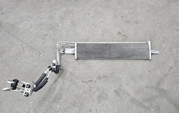 Opel Astra K Engine oil radiator 39146903 427460812
