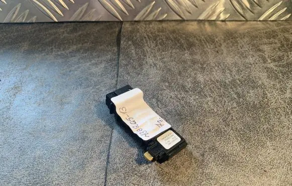 Mercedes-Benz E C207 W207 Other devices A2048210851