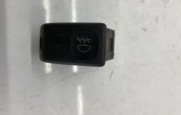 Fog light switch