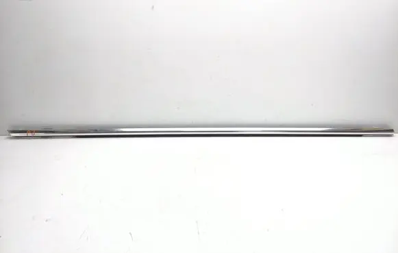 Volvo XC60 Front door glass trim molding