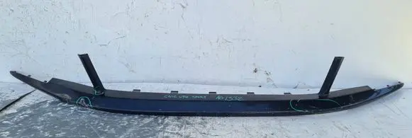 Front bumper lip