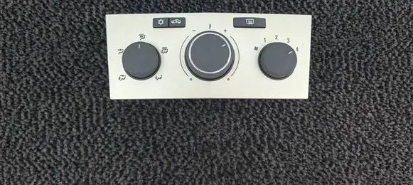 Opel Astra H Climate control unit 13247814