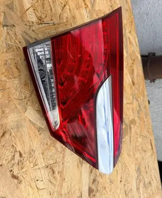 Hyundai i40 Tailgate rear/tail lights 924033Z001