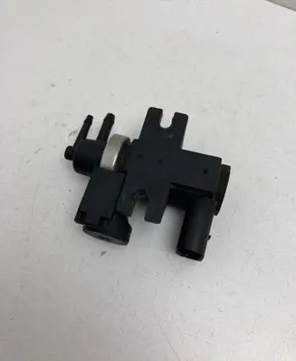 Audi A4 S4 B6 8E 8H Vacuum valve PA66GF35